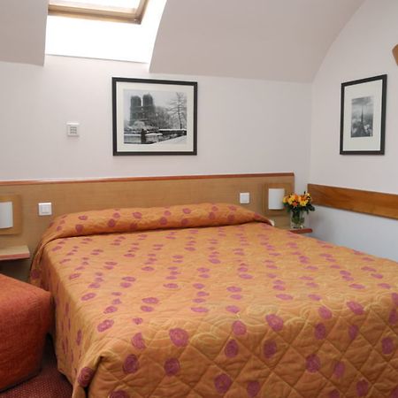 Hotel Hospitel Париж Екстериор снимка
